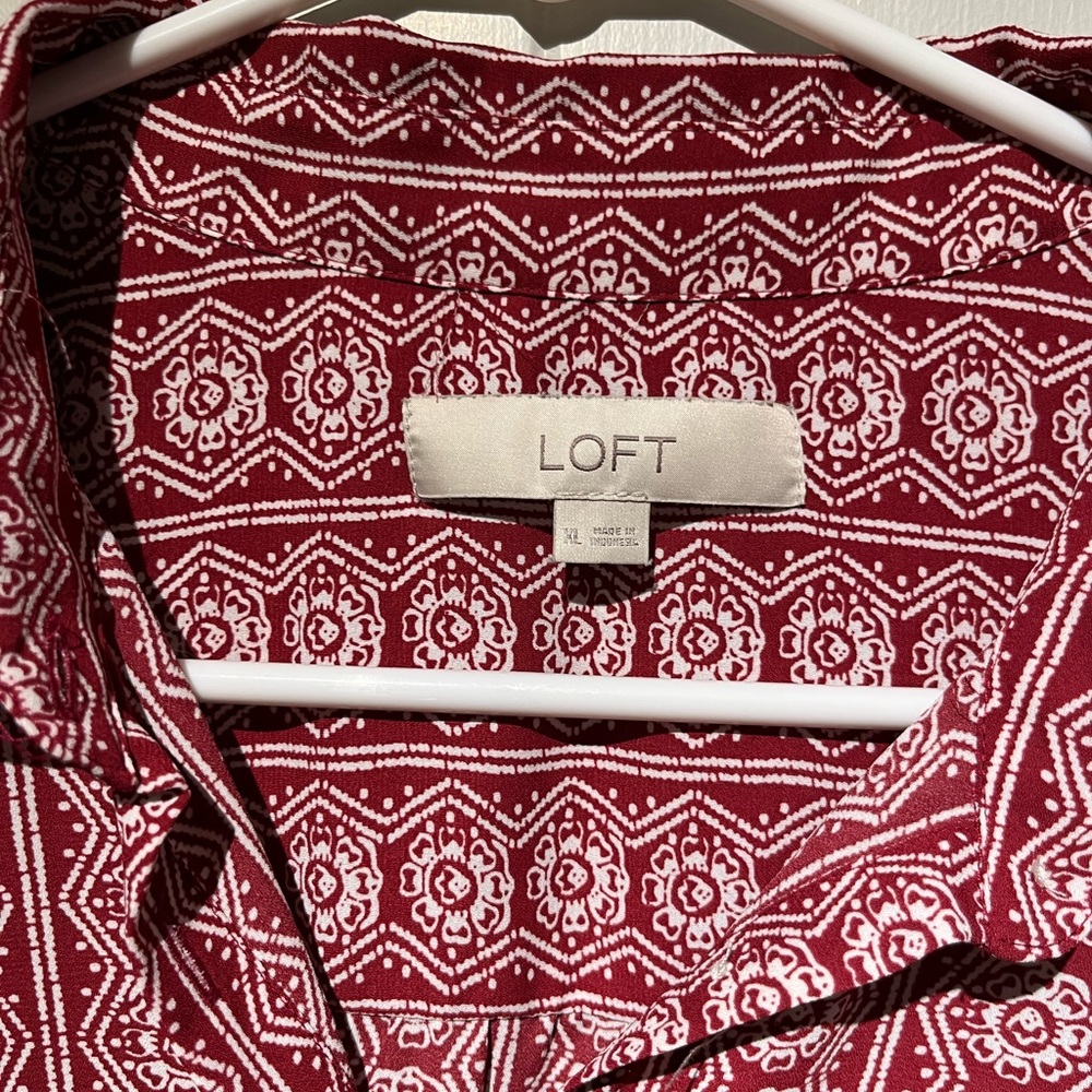 Loft sz XL red and white blouse - Picture 3 of 3